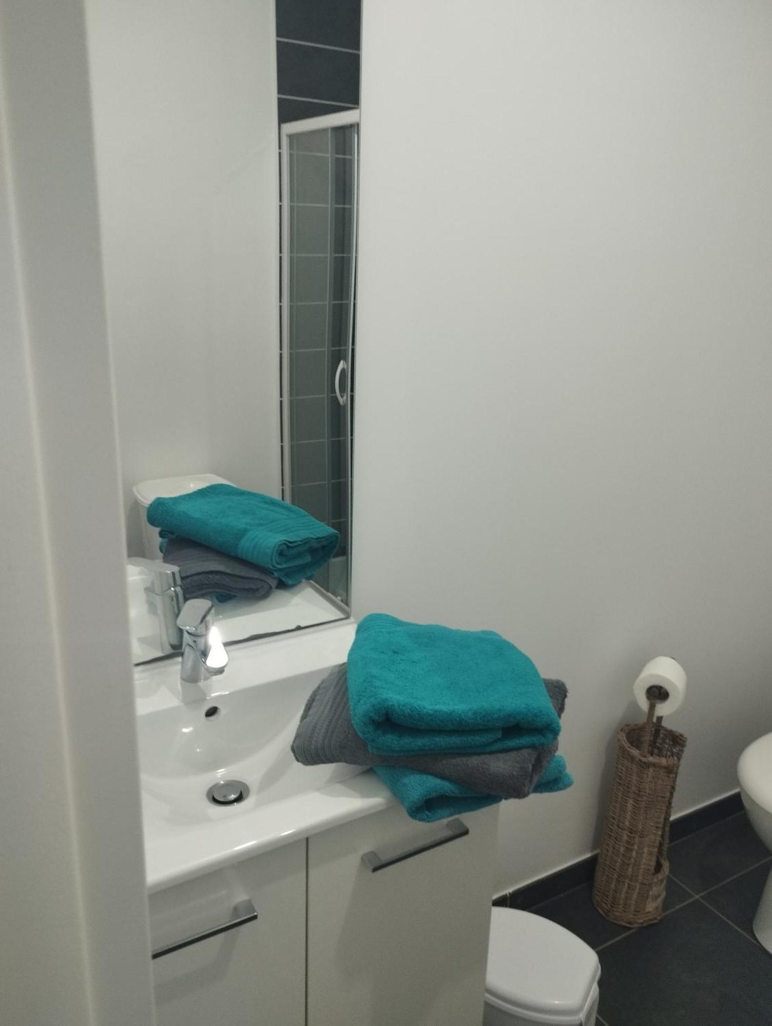 Apartment L'alteia: Beachfront With Private Parking *