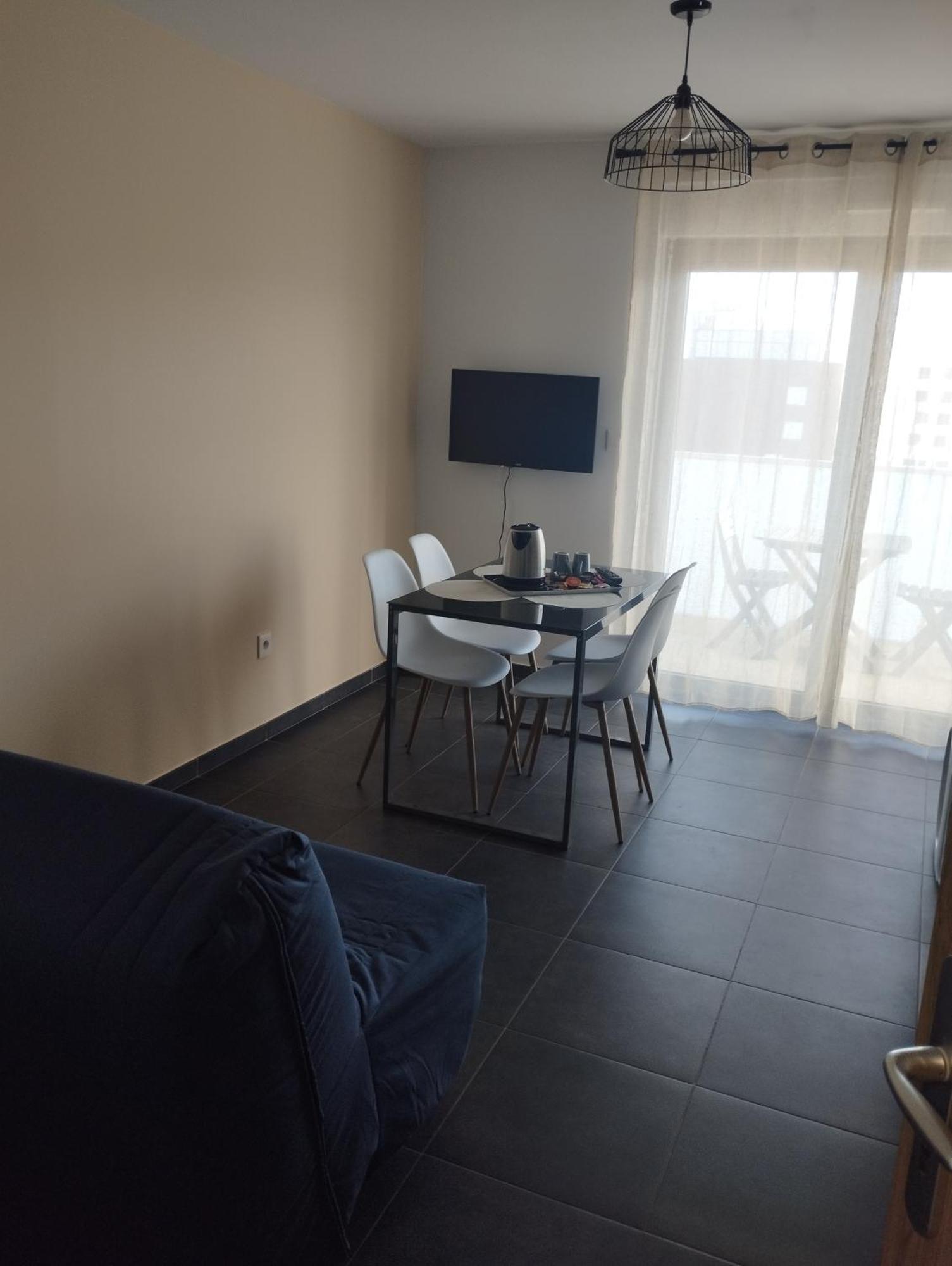 L'alteia: Beachfront With Private Parking Apartment