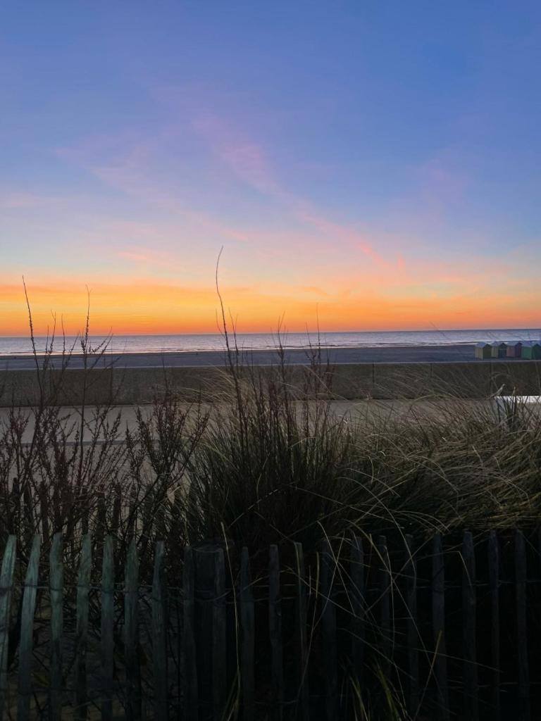 L'alteia: Beachfront With Private Parking Berck